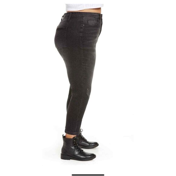 BP. Women's Plus Size High Rise Straight Leg Jeans in Black Wash Size 20 - Picture 3 of 4